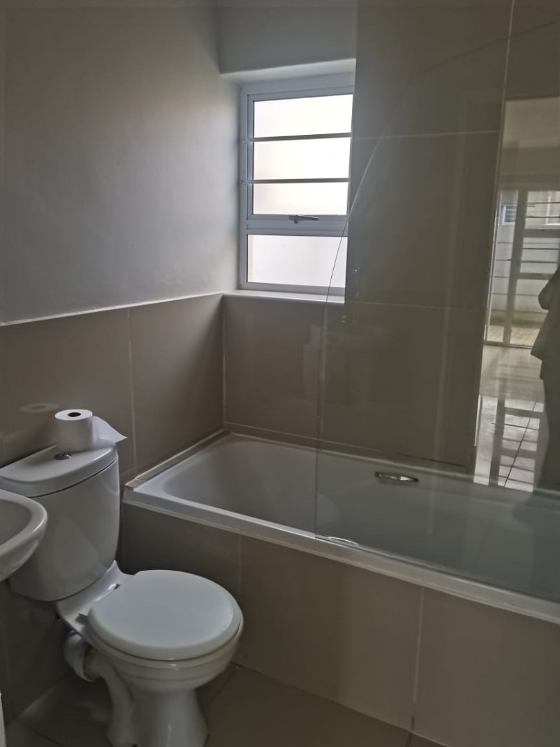 2 Bedroom Property for Sale in Sherwood Eastern Cape